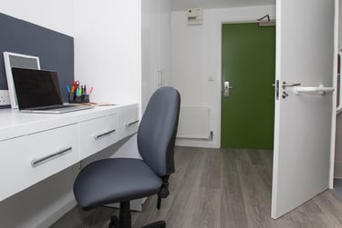 1 bed studio, Popes Lane, West Ealing, London, W54NG - Image 6